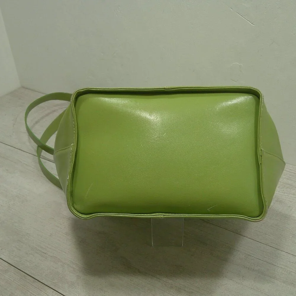 Vintage Nordstrom Made in Italy Green Leather hexagonal Bag Purse Pocketbook